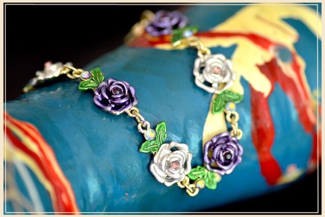Painted Flower Metal Braclet Chain