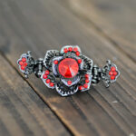 Main Rose Black Metal Hair Claw Clip
