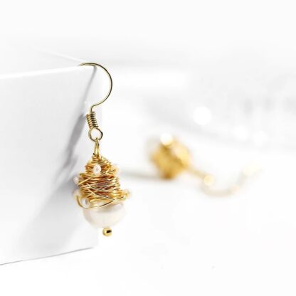 Gold Wire Earrings Pearls
