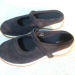 Eddie Bauer Slip-ons